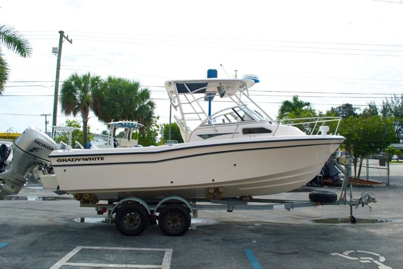Thumbnail 2 for Used 2003 Grady-White Seafarer 228 Walk Around boat for sale in West Palm Beach, FL