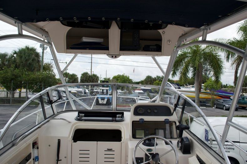 Thumbnail 17 for Used 2003 Grady-White Seafarer 228 Walk Around boat for sale in West Palm Beach, FL