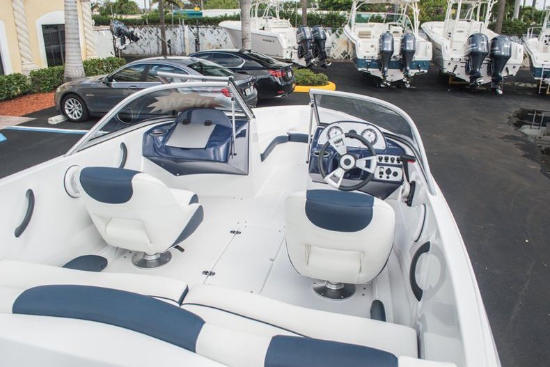 Thumbnail 9 for New 2015 Rinker 170 boat for sale in West Palm Beach, FL