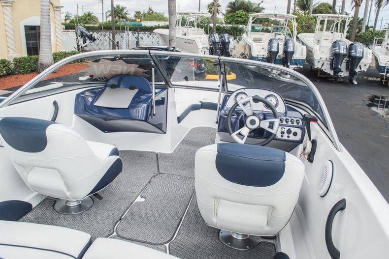 Thumbnail 27 for New 2015 Rinker 170 boat for sale in West Palm Beach, FL