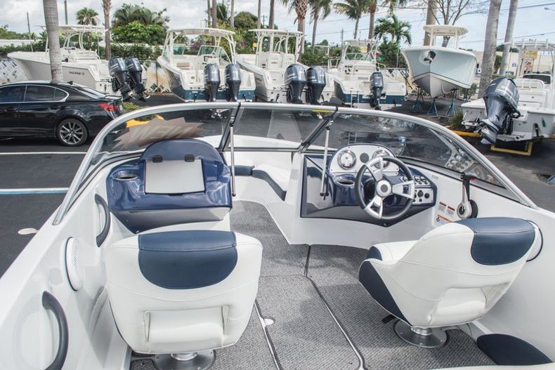 Thumbnail 28 for New 2015 Rinker 170 boat for sale in West Palm Beach, FL