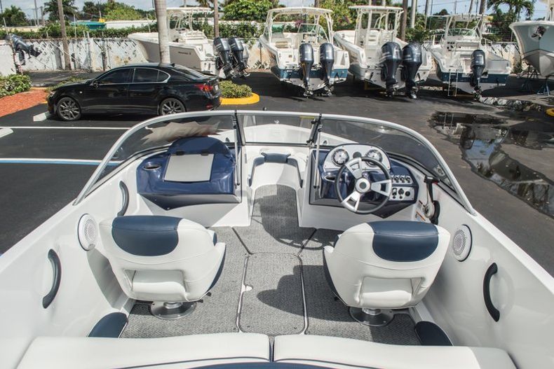 Thumbnail 29 for New 2015 Rinker 170 boat for sale in West Palm Beach, FL