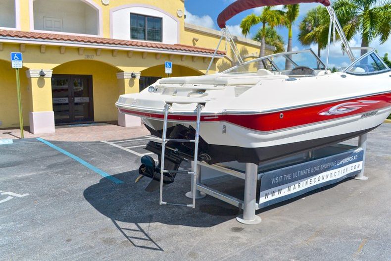 Thumbnail 22 for Used 2011 Stingray 208 LR Bowrider boat for sale in West Palm Beach, FL