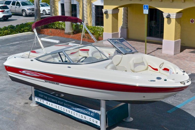 Thumbnail 85 for Used 2011 Stingray 208 LR Bowrider boat for sale in West Palm Beach, FL