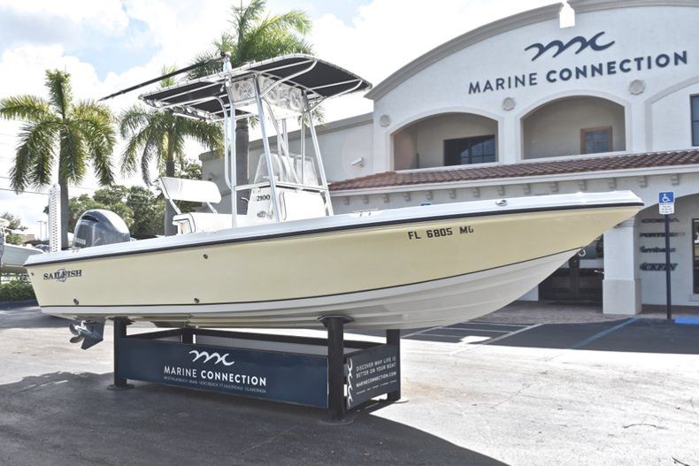 Thumbnail 1 for Used 2003 Sailfish 2100 Bay Boat boat for sale in West Palm Beach, FL