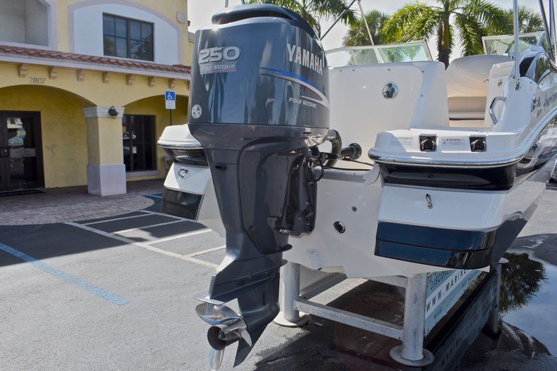 Thumbnail 9 for Used 2008 Hurricane SunDeck SD 2200 OB boat for sale in West Palm Beach, FL