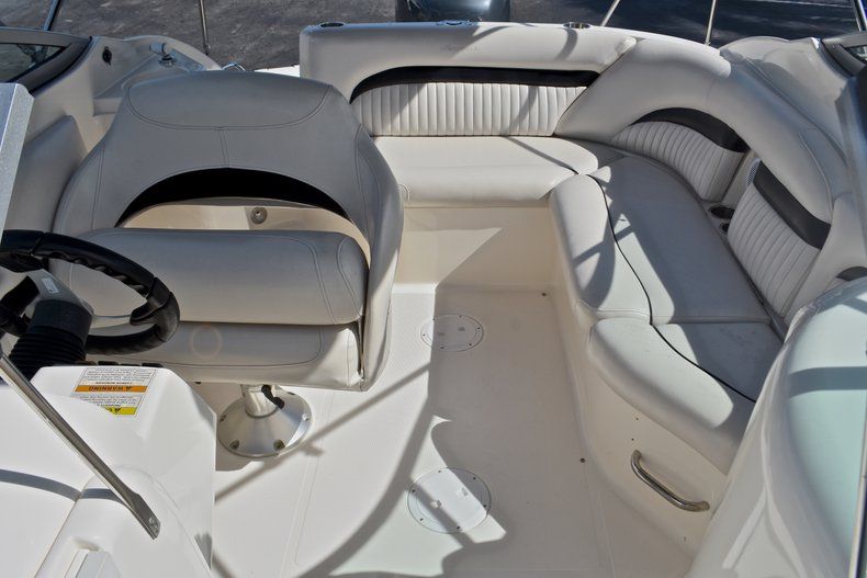 Thumbnail 14 for Used 2008 Hurricane SunDeck SD 2200 OB boat for sale in West Palm Beach, FL