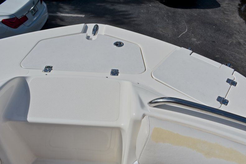 Thumbnail 57 for Used 2008 Hurricane SunDeck SD 2200 OB boat for sale in West Palm Beach, FL