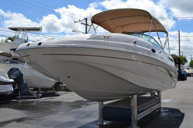 Thumbnail 5 for Used 2004 Chaparral 254 Sunesta Deck Boat boat for sale in West Palm Beach, FL