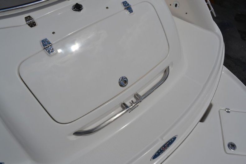 Thumbnail 20 for Used 2004 Chaparral 254 Sunesta Deck Boat boat for sale in West Palm Beach, FL