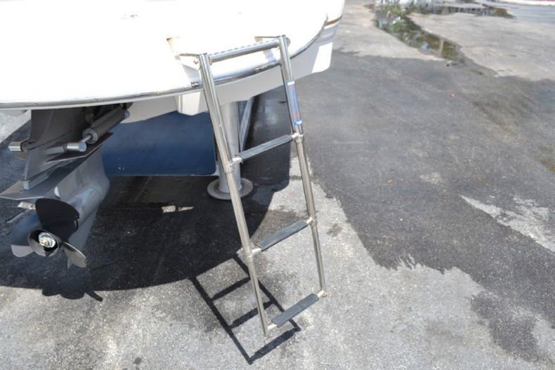 Thumbnail 26 for Used 2004 Chaparral 254 Sunesta Deck Boat boat for sale in West Palm Beach, FL