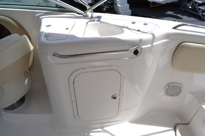 Thumbnail 29 for Used 2004 Chaparral 254 Sunesta Deck Boat boat for sale in West Palm Beach, FL