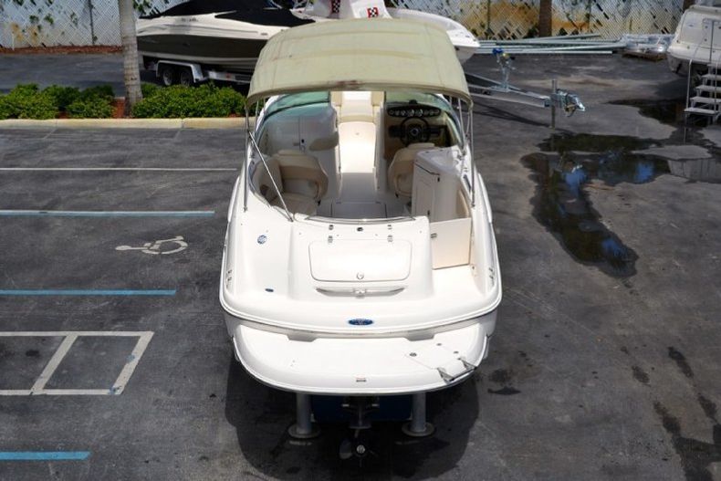 Thumbnail 80 for Used 2004 Chaparral 254 Sunesta Deck Boat boat for sale in West Palm Beach, FL