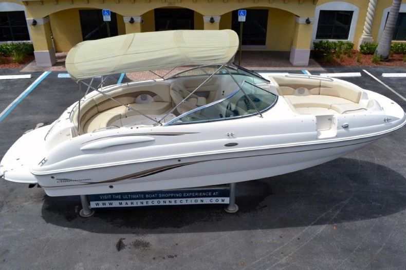 Thumbnail 82 for Used 2004 Chaparral 254 Sunesta Deck Boat boat for sale in West Palm Beach, FL