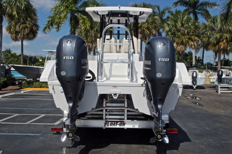 Thumbnail 9 for New 2017 Twin Vee 260SE OceanCat Sports Edition boat for sale in West Palm Beach, FL