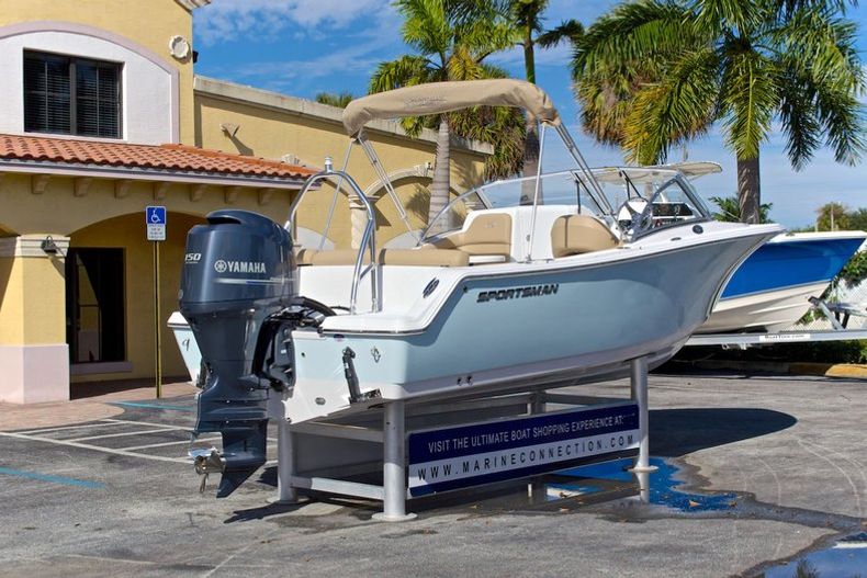 Thumbnail 8 for New 2014 Sportsman Discovery 210 Dual Console boat for sale in West Palm Beach, FL