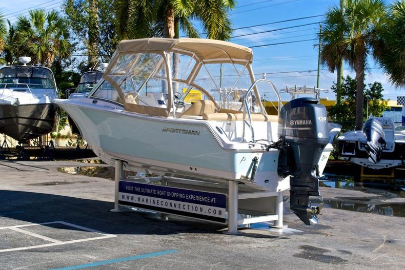 Thumbnail 14 for New 2014 Sportsman Discovery 210 Dual Console boat for sale in West Palm Beach, FL