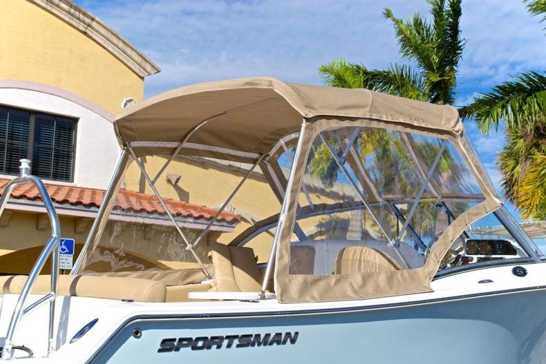 Thumbnail 17 for New 2014 Sportsman Discovery 210 Dual Console boat for sale in West Palm Beach, FL