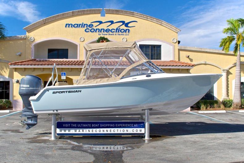 Thumbnail 9 for New 2014 Sportsman Discovery 210 Dual Console boat for sale in West Palm Beach, FL