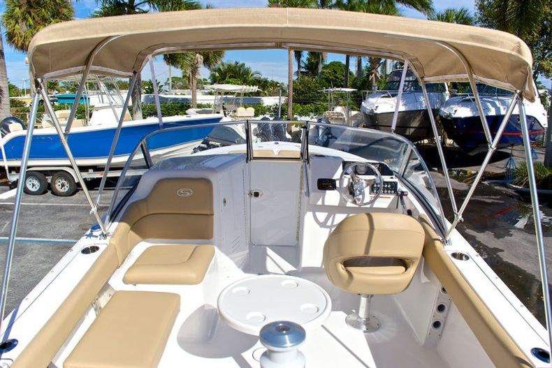 Thumbnail 36 for New 2014 Sportsman Discovery 210 Dual Console boat for sale in West Palm Beach, FL