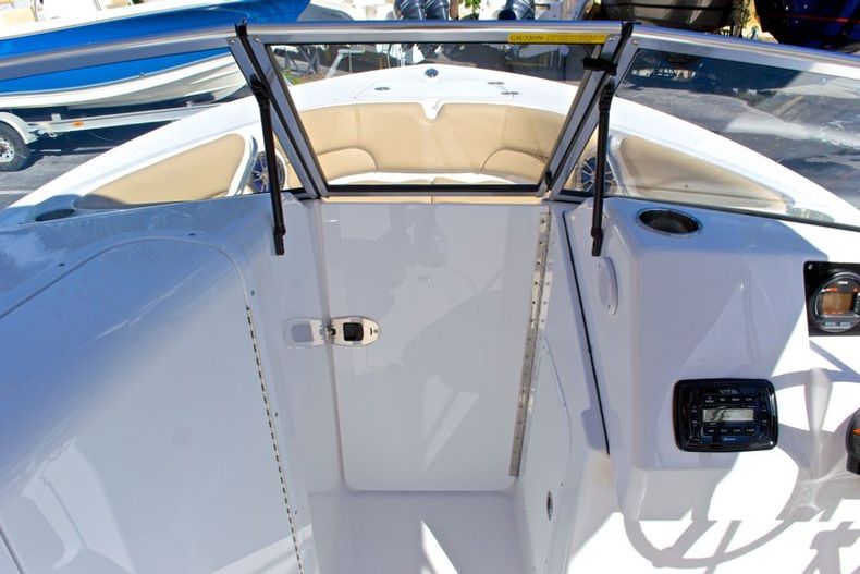 Thumbnail 78 for New 2014 Sportsman Discovery 210 Dual Console boat for sale in West Palm Beach, FL