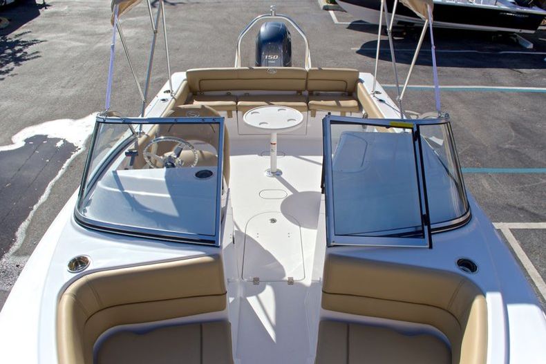 Thumbnail 85 for New 2014 Sportsman Discovery 210 Dual Console boat for sale in West Palm Beach, FL