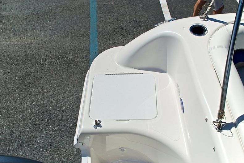 Thumbnail 20 for Used 2012 Hurricane SunDeck Sport SS 201 OB boat for sale in West Palm Beach, FL