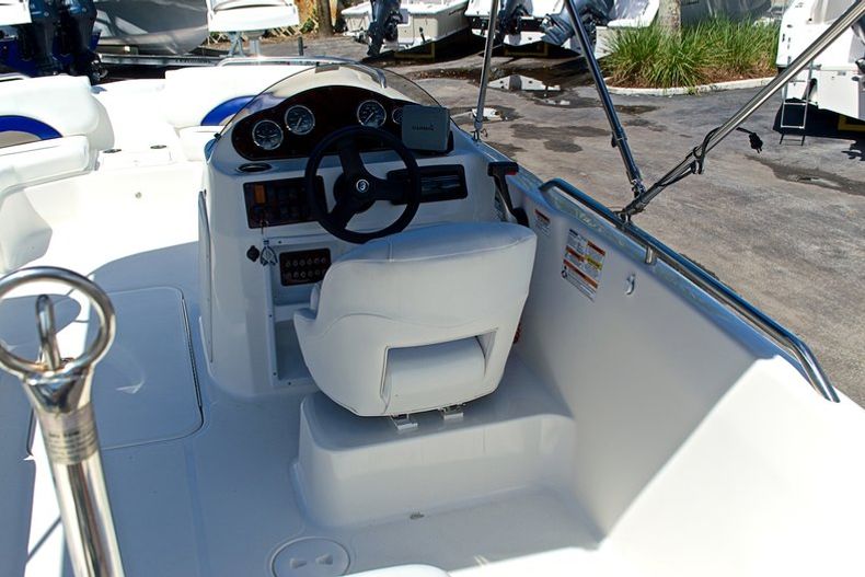 Thumbnail 25 for Used 2012 Hurricane SunDeck Sport SS 201 OB boat for sale in West Palm Beach, FL