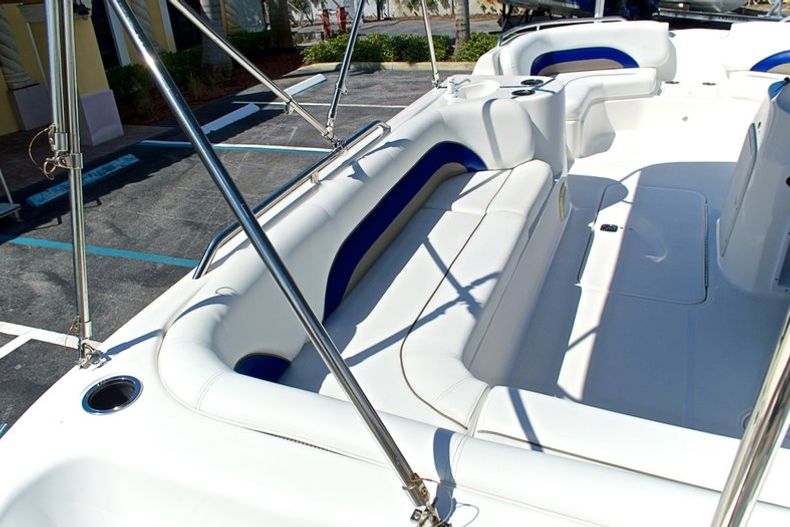 Thumbnail 26 for Used 2012 Hurricane SunDeck Sport SS 201 OB boat for sale in West Palm Beach, FL