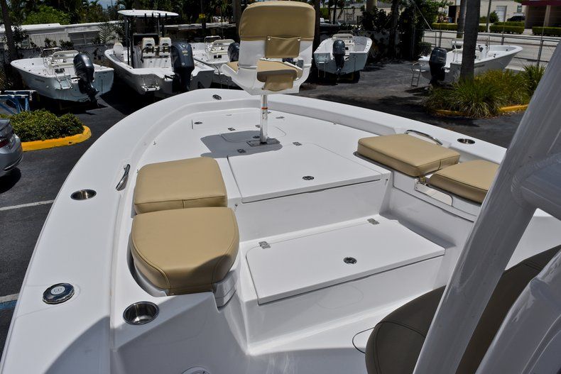 Thumbnail 50 for New 2017 Sportsman Masters 267 Bay Boat boat for sale in Islamorada, FL