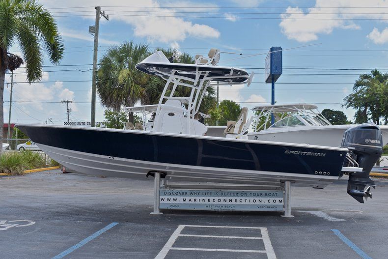Thumbnail 4 for New 2017 Sportsman Masters 267 Bay Boat boat for sale in Islamorada, FL