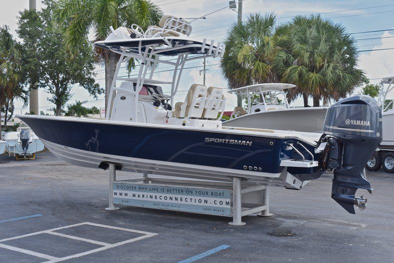 Thumbnail 5 for New 2017 Sportsman Masters 267 Bay Boat boat for sale in Islamorada, FL