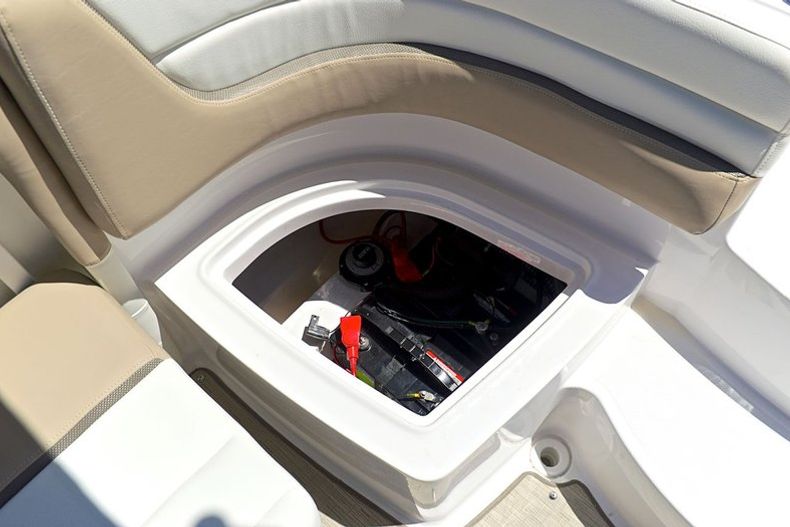 Thumbnail 44 for New 2014 Hurricane SunDeck SD 2690 OB boat for sale in West Palm Beach, FL