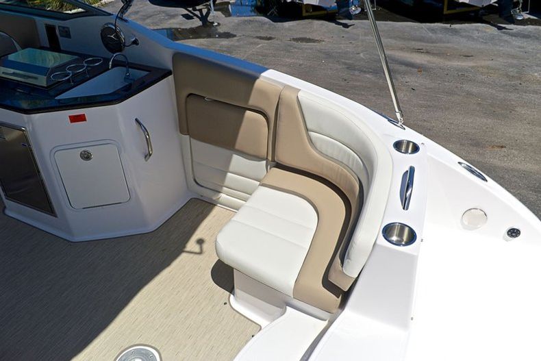 Thumbnail 39 for New 2014 Hurricane SunDeck SD 2690 OB boat for sale in West Palm Beach, FL