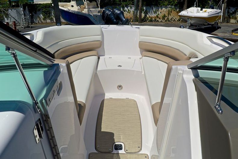 Thumbnail 82 for New 2014 Hurricane SunDeck SD 2690 OB boat for sale in West Palm Beach, FL