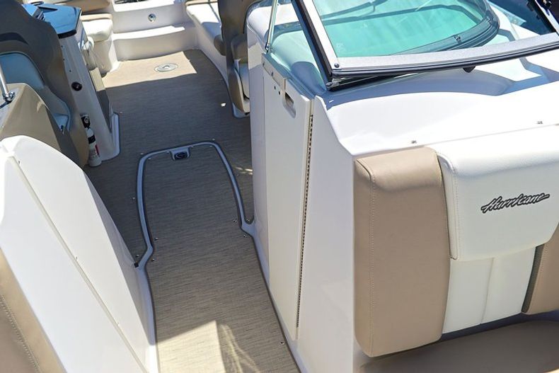 Thumbnail 106 for New 2014 Hurricane SunDeck SD 2690 OB boat for sale in West Palm Beach, FL