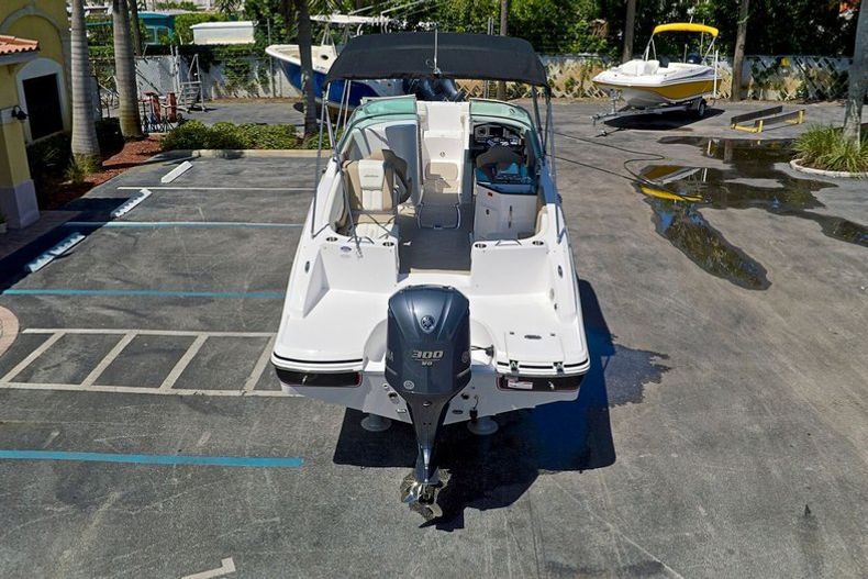 Thumbnail 109 for New 2014 Hurricane SunDeck SD 2690 OB boat for sale in West Palm Beach, FL