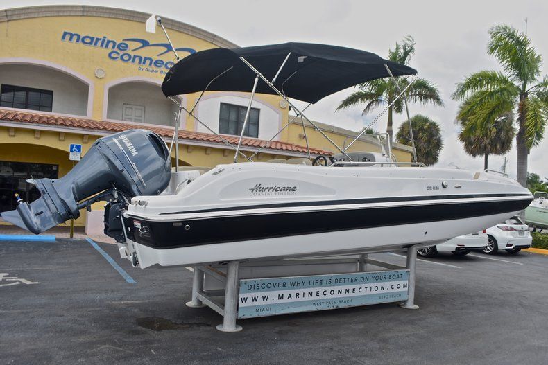 Thumbnail 7 for New 2017 Hurricane Sundeck Sport SS 231 OB boat for sale in Vero Beach, FL