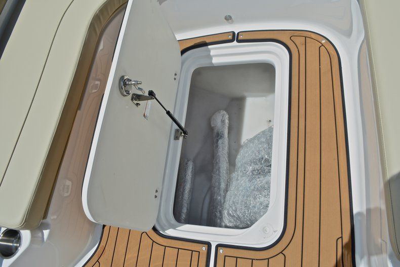 Thumbnail 53 for New 2017 Hurricane Sundeck Sport SS 231 OB boat for sale in Vero Beach, FL