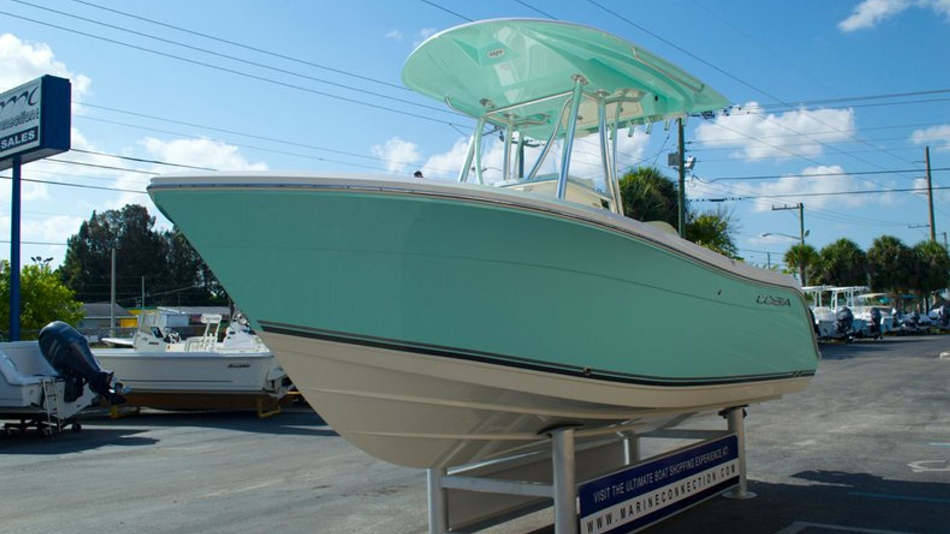 New 2014 Cobia 201 Center Console #T044 image 4