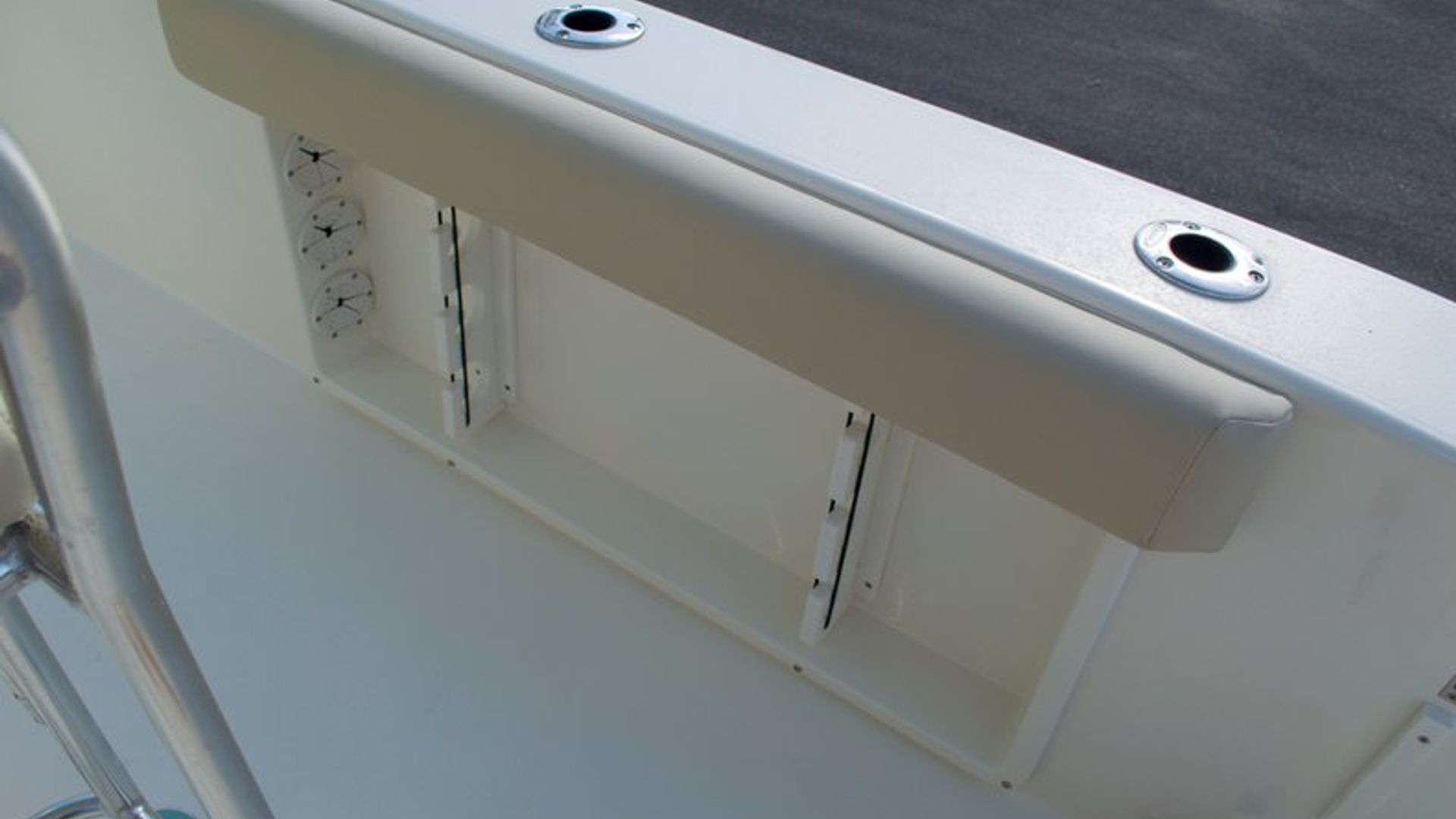 New 2014 Cobia 201 Center Console #T044 image 18