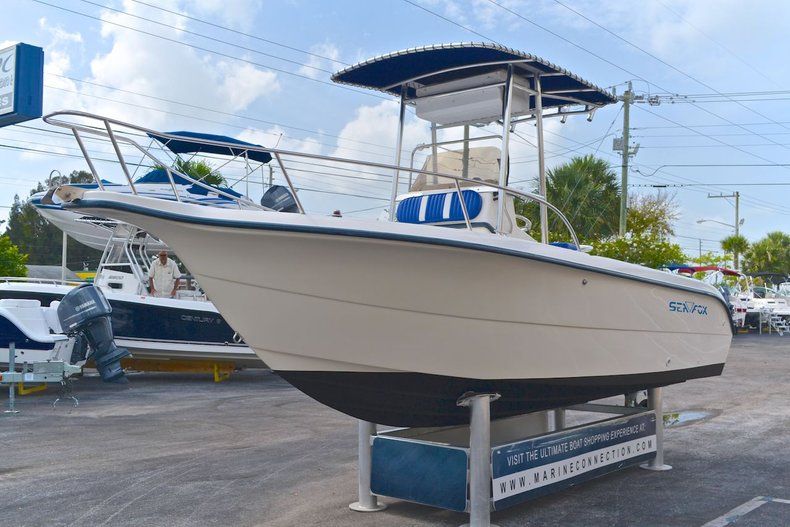 Thumbnail 3 for Used 2001 Sea Fox 210 Center Console boat for sale in West Palm Beach, FL