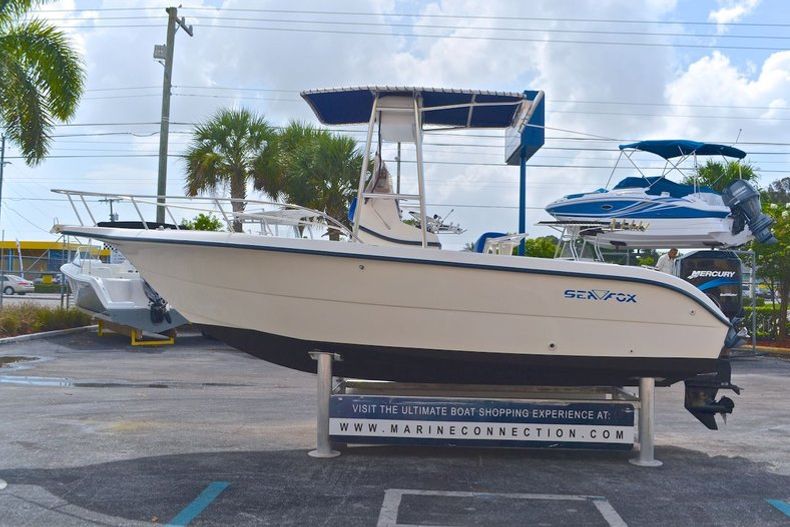Thumbnail 4 for Used 2001 Sea Fox 210 Center Console boat for sale in West Palm Beach, FL