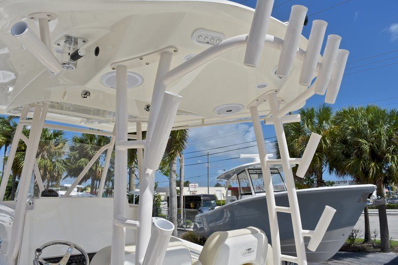 Thumbnail 35 for New 2018 Cobia 301 CC Center Console boat for sale in West Palm Beach, FL