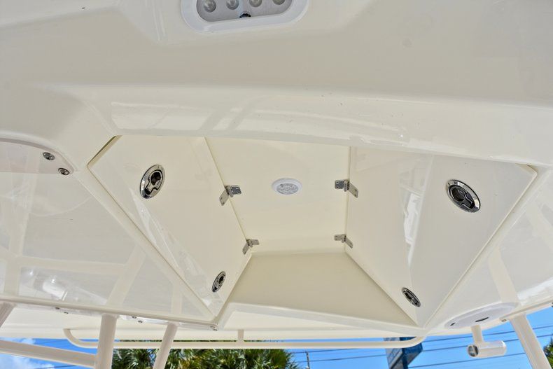 Thumbnail 38 for New 2018 Cobia 301 CC Center Console boat for sale in West Palm Beach, FL