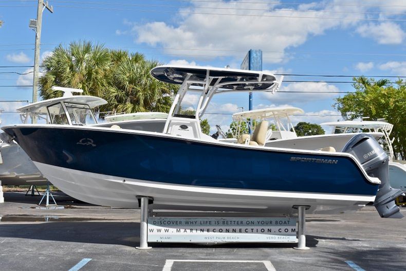 Thumbnail 4 for New 2018 Sportsman Heritage 241 Center Console boat for sale in West Palm Beach, FL