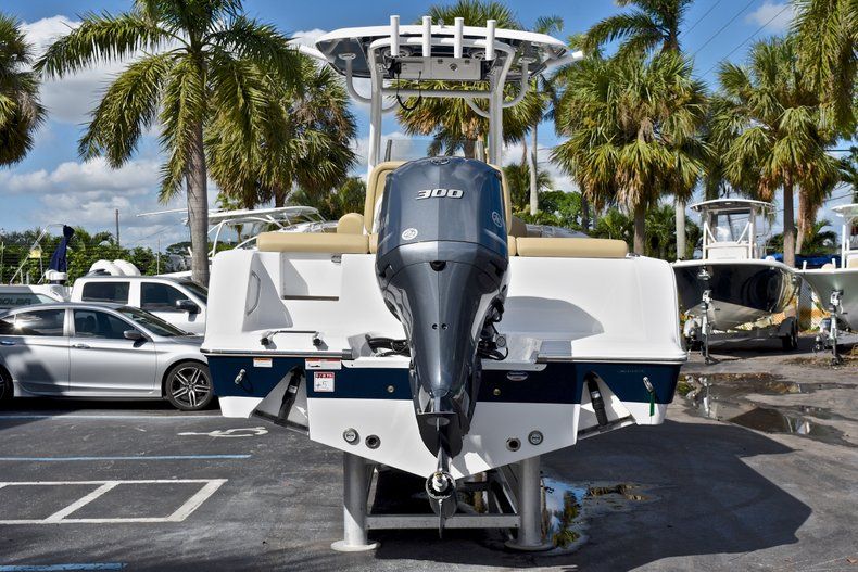 Thumbnail 6 for New 2018 Sportsman Heritage 241 Center Console boat for sale in West Palm Beach, FL