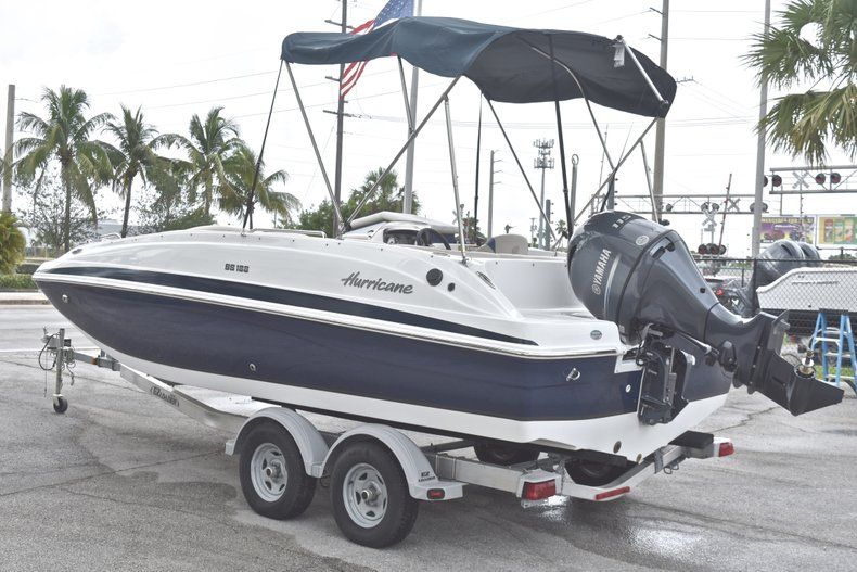 Thumbnail 4 for New 2018 Hurricane 188 SunDeck Sport OB boat for sale in West Palm Beach, FL