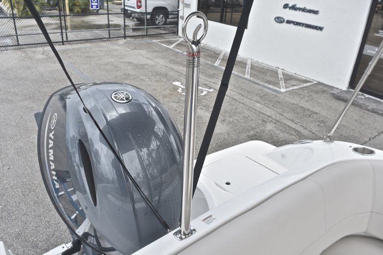 Thumbnail 11 for New 2018 Hurricane 188 SunDeck Sport OB boat for sale in West Palm Beach, FL