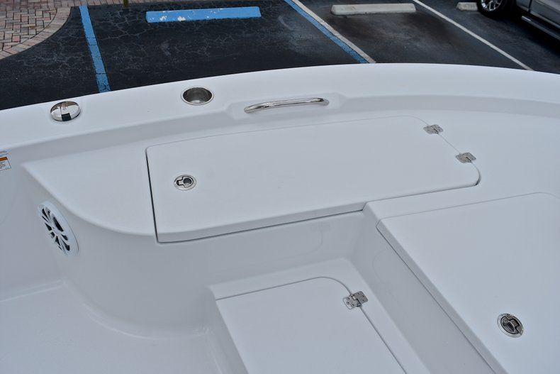 Thumbnail 45 for New 2018 Sportsman Masters 247 Bay Boat boat for sale in Vero Beach, FL